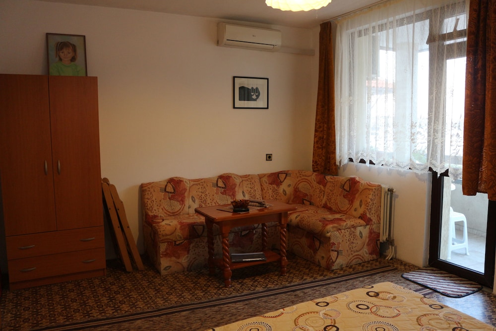 Guest House Liliya