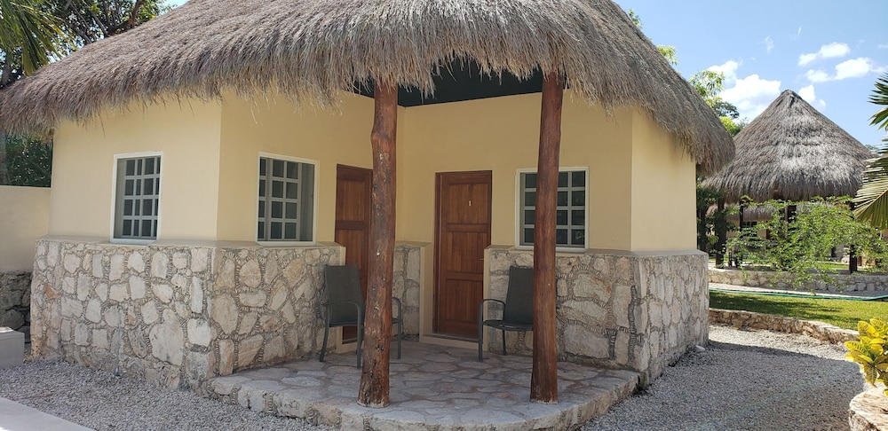 Bacalar Lagoon Resort