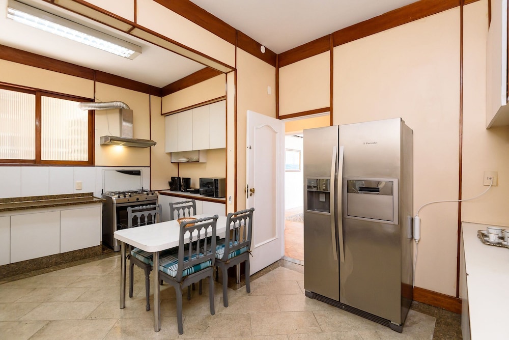 Classic 4-bedrooms by the Sea A 3484/301