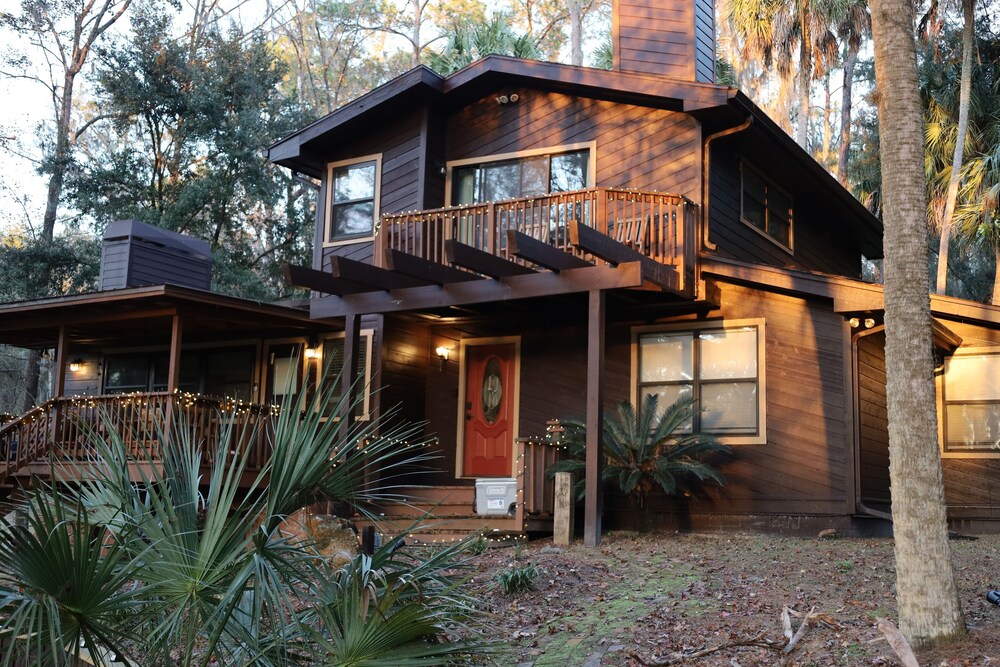 Dunnellon Dreams 3 Bedroom Home by RedAwning view 2