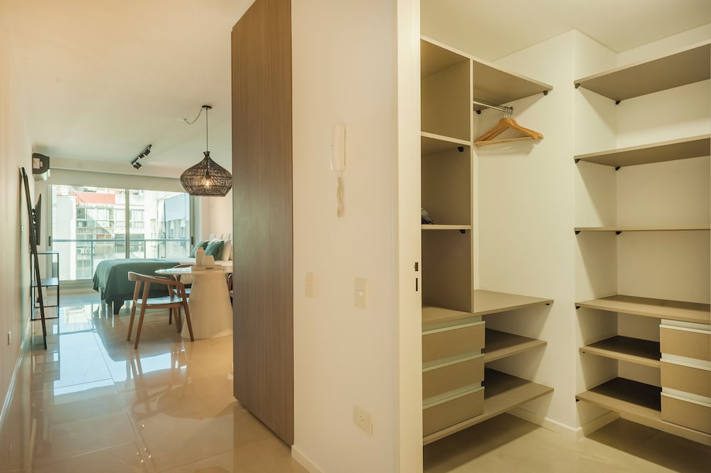 Incredible Studio Luxe Tower D902