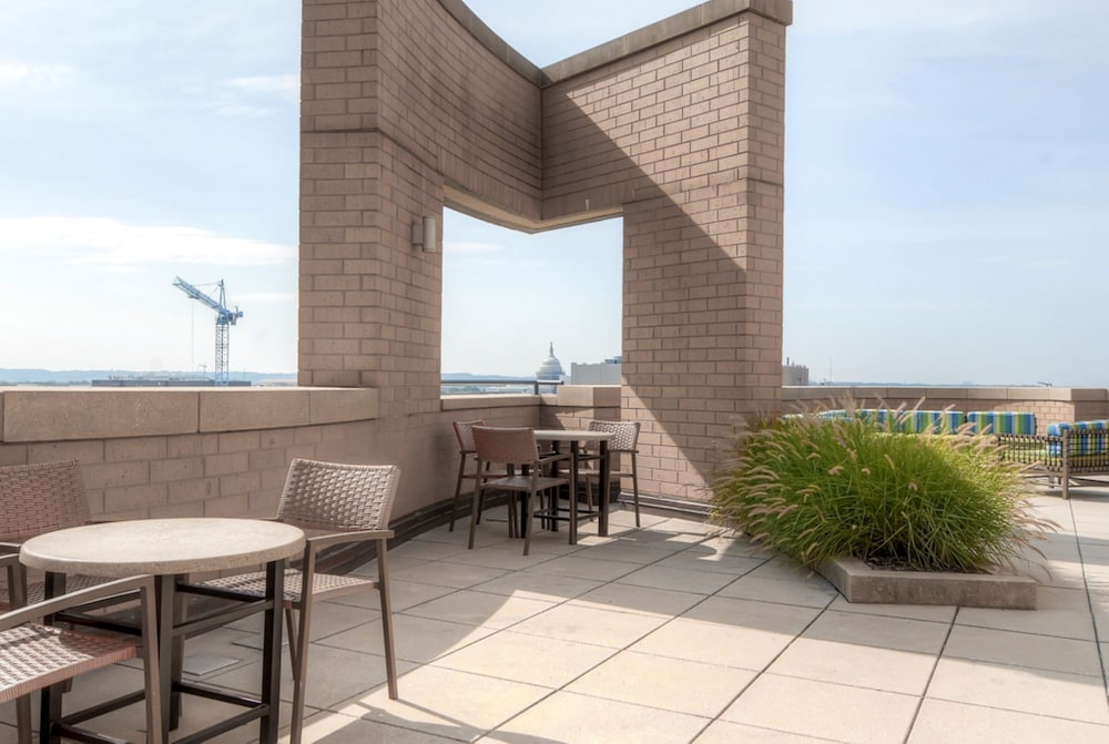 Global Luxury Suites at The Convention Center