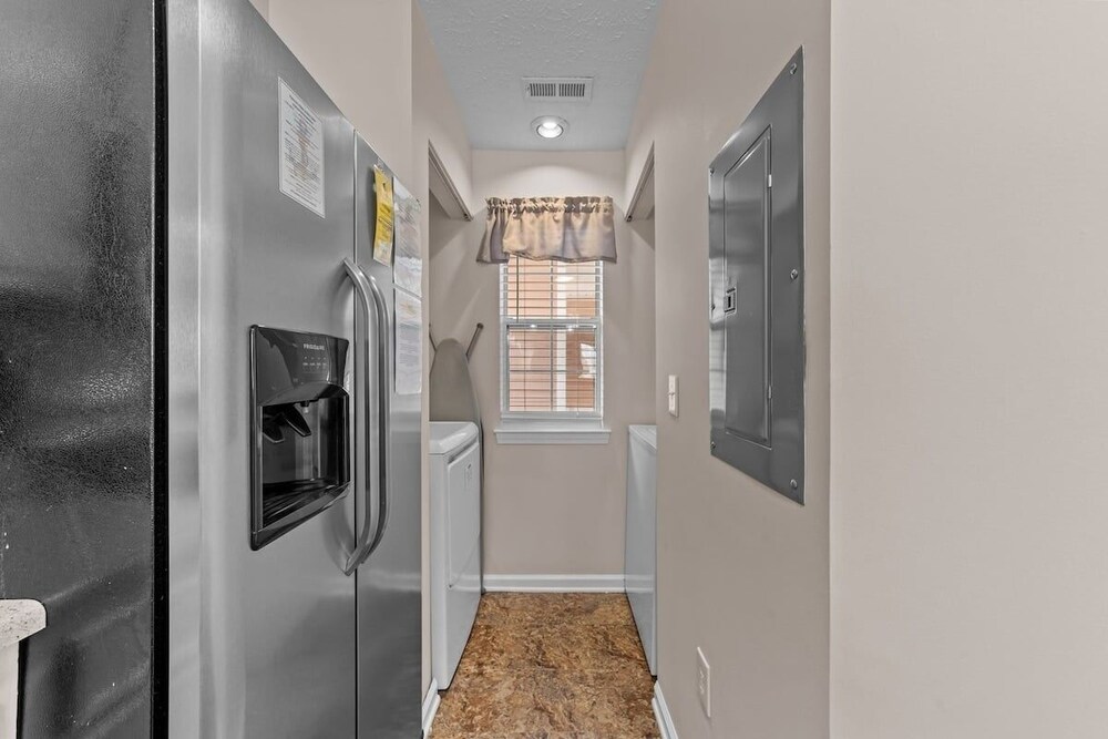 Waterway Village 3i 2 Bedroom Condo