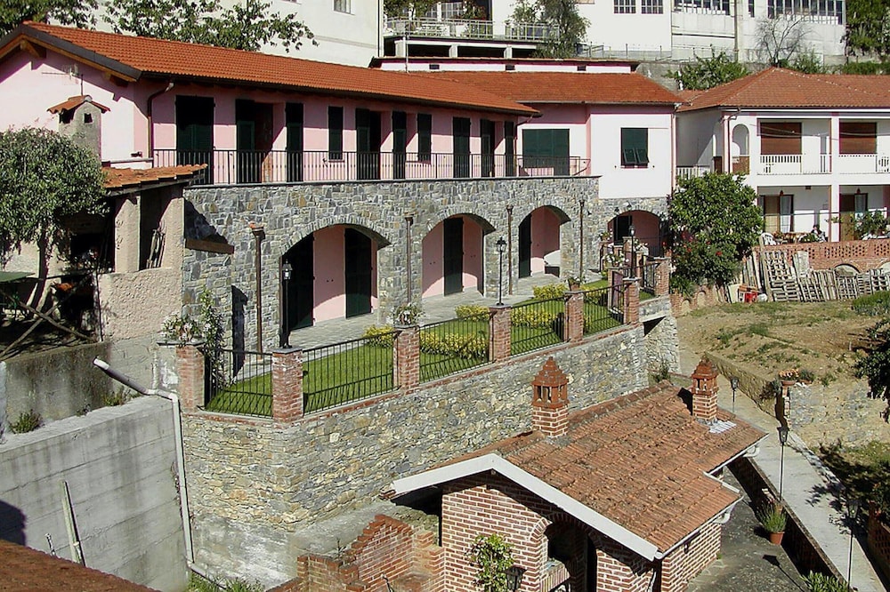 Apartment in Castellaro With Terrace
