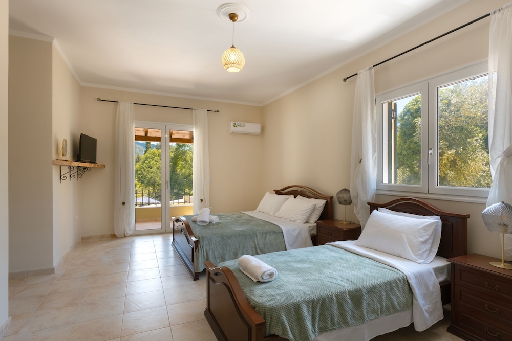 Elite Villa Dio in Ano Korakiana