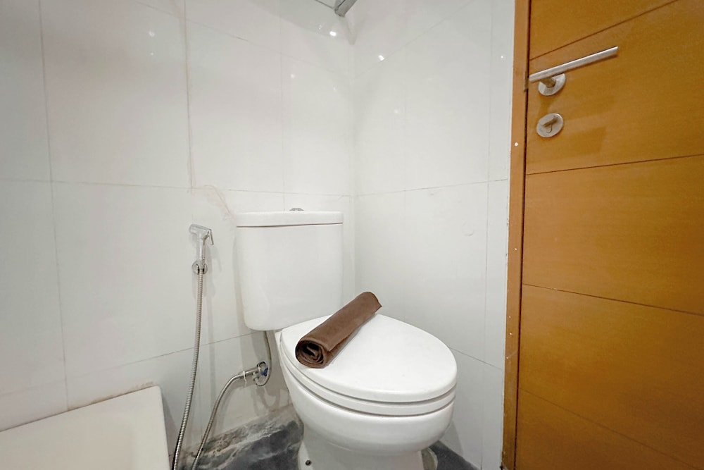Spacious And Comfortable Living 3Br Apartment At Aryaduta Residence