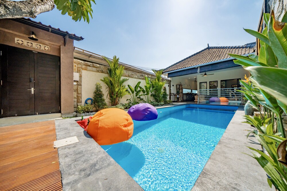 Villa Domino view 2