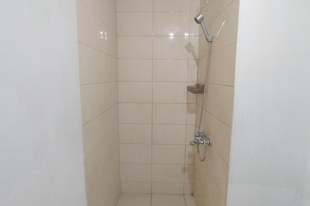 Brown Accent 1Br At Tamansari Prospero Sidoarjo Apartment