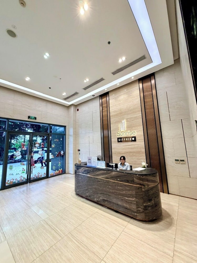 Sunrise High Floor Pool Ben Thanh Gym