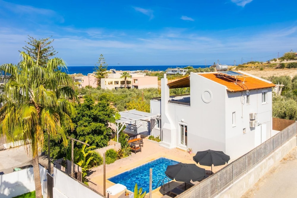Villa Rea in Adelianos Kampos