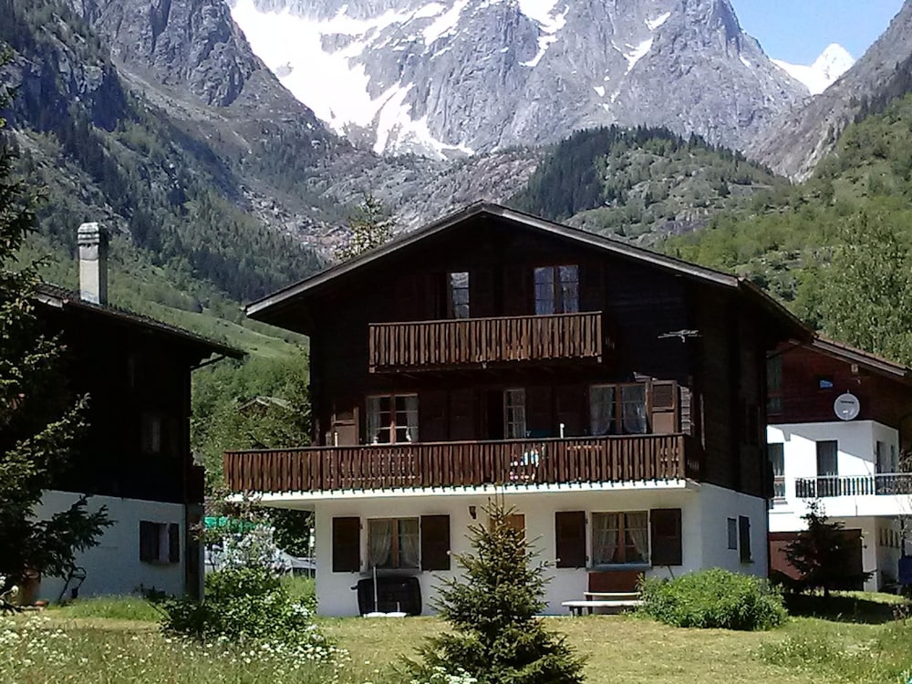 Elegant Apartment in Fieschertal near Forest view 4