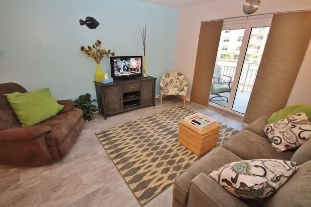 Sea Coast Gardens II 2 Bedroom Condo by Great Ocean Condos