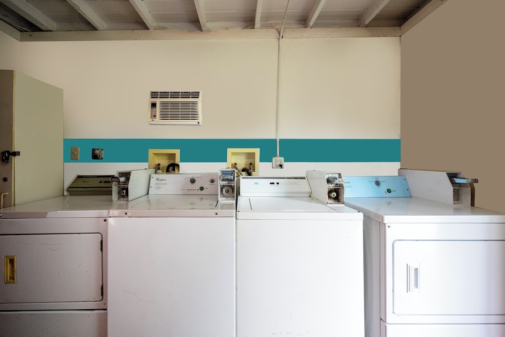 Siesta Motor Inn By Townhouse Kennedy Space Center Titusville I 95
