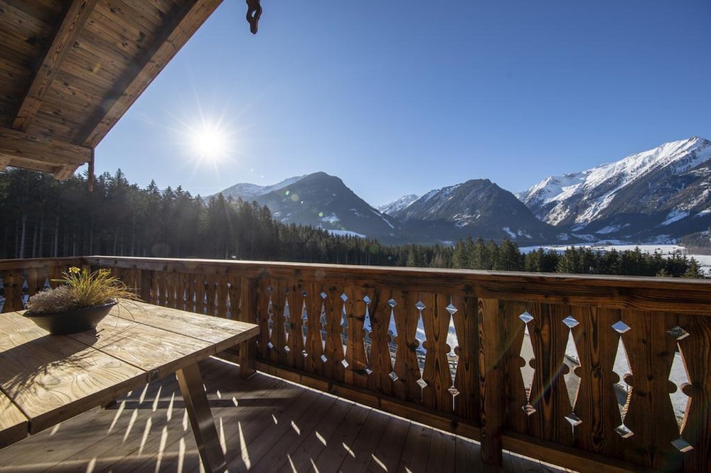 Chalet in Neukirchen 100 m ski Lift