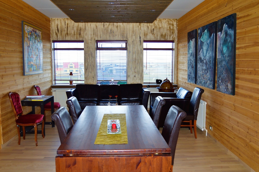 meeting & event spaces