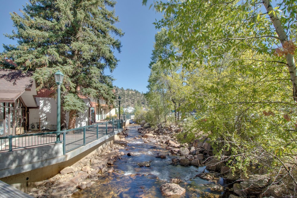 City 1BR Mtn-view Rocky Mountain National Park