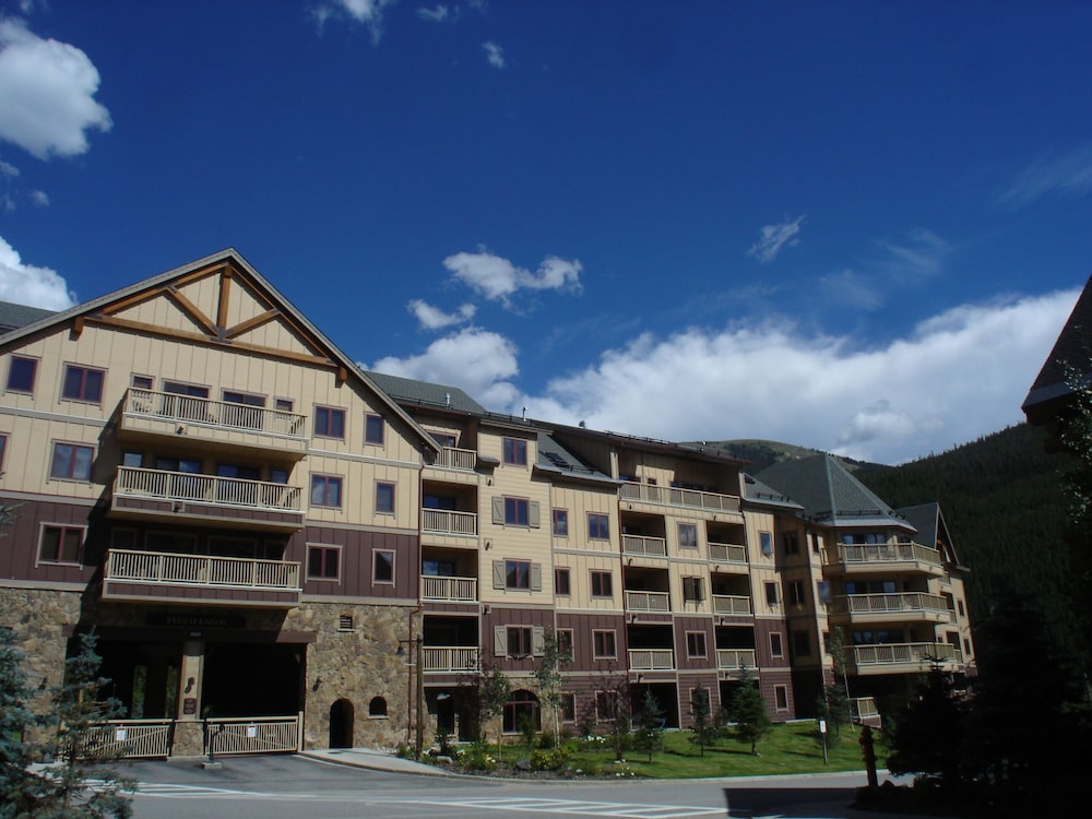 Red Hawk Lodge 2269