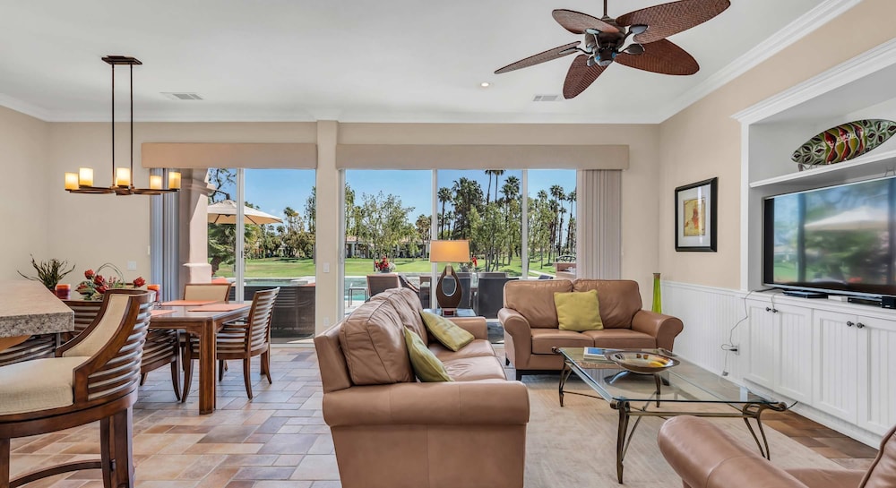 Casa Solara PGA West Pool Spa Firepit