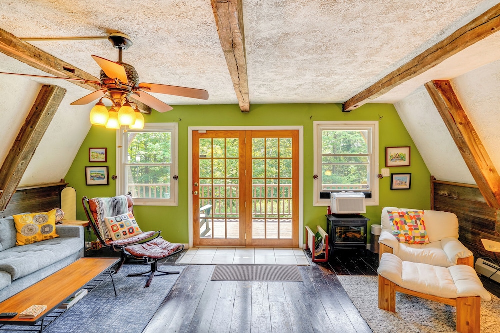 A-frame Cabin w/ Furnished Deck in Becket!