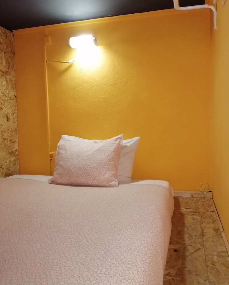 Sky Beds Lisbon Hostel