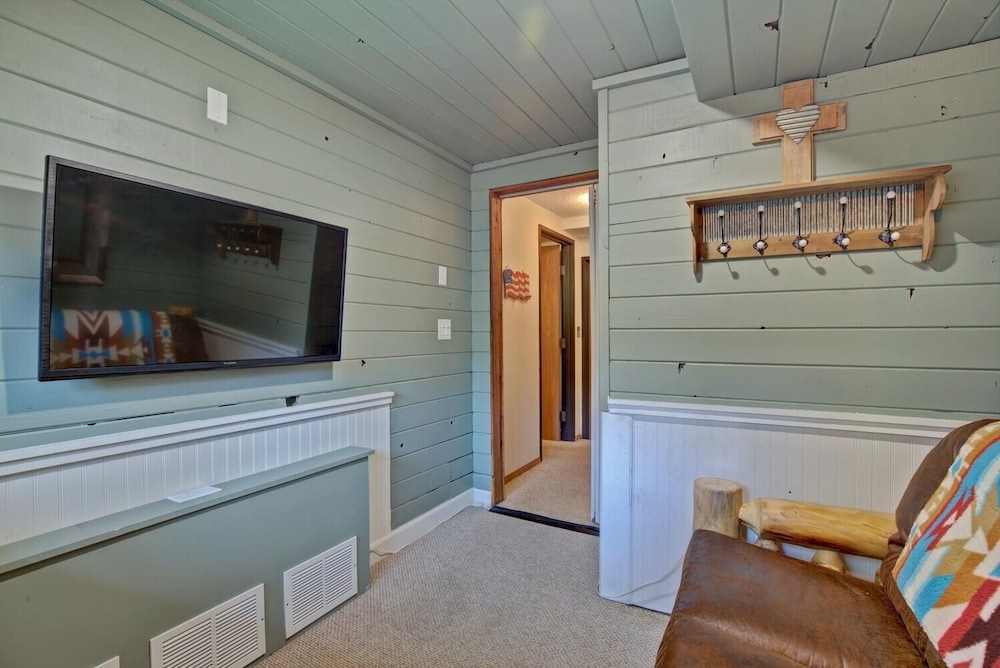 Lagoon 762b 3 Bedroom Townhouse by RedAwning