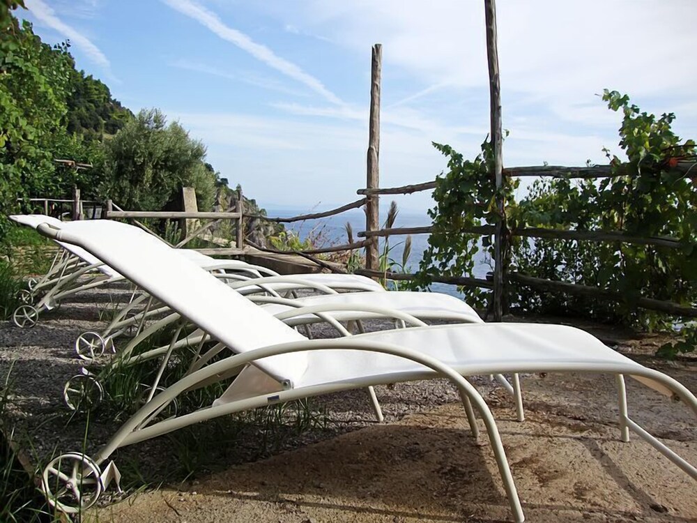 Bella Baia Glamping