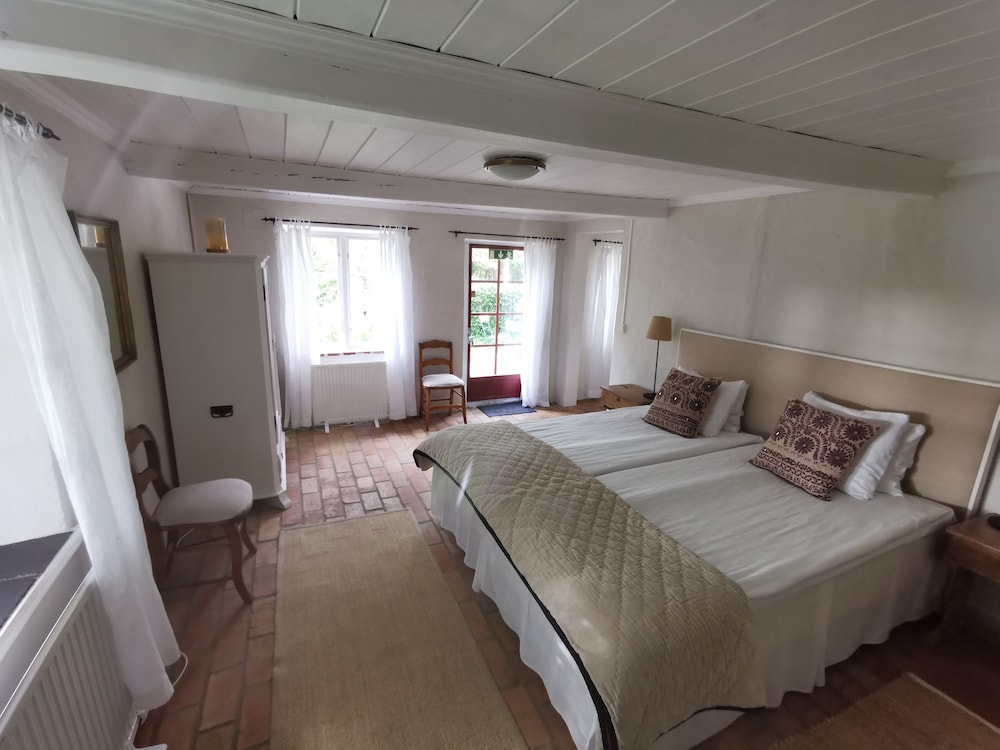 Östangård Bed & Breakfast