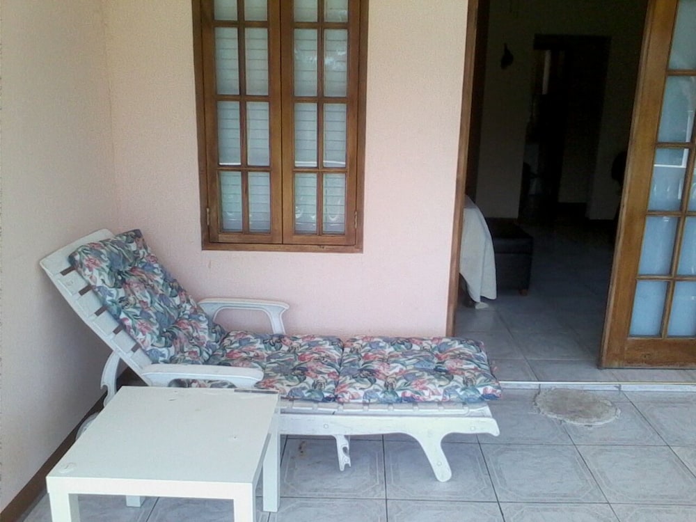 Dolphin Bay Yoga Guest House