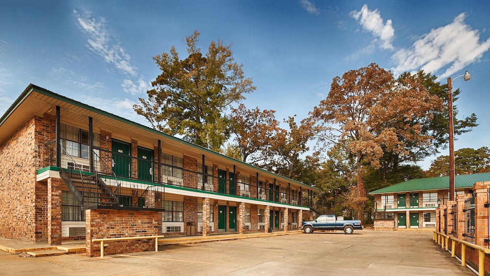The Winnfield Lodge