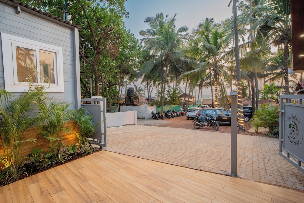 ELIVAAS House of Neptune 1 BHK Boutique