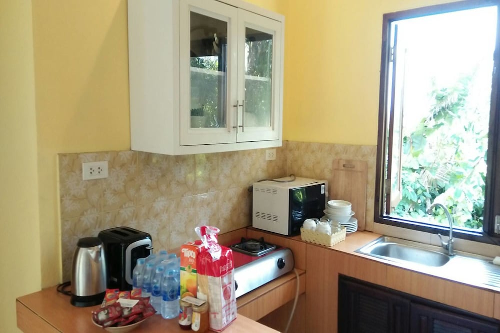 Krabi Green Hill Pool Villas
