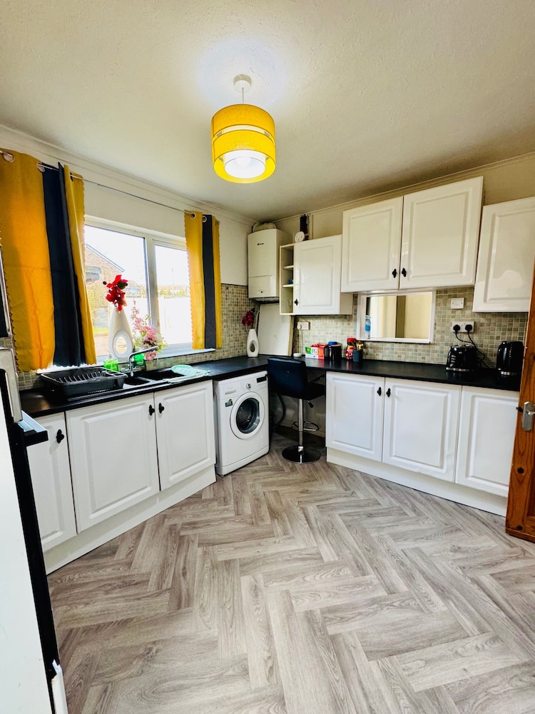 Kidderminster West Midlands Birmingham 3 Bedrooms