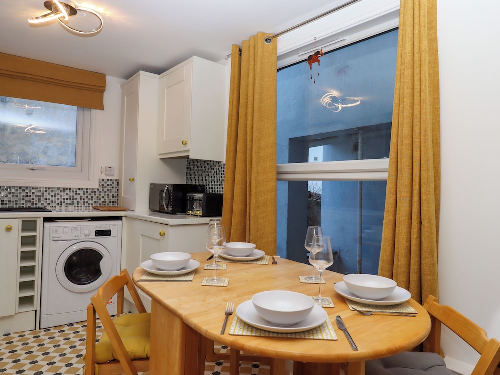 Flat 2