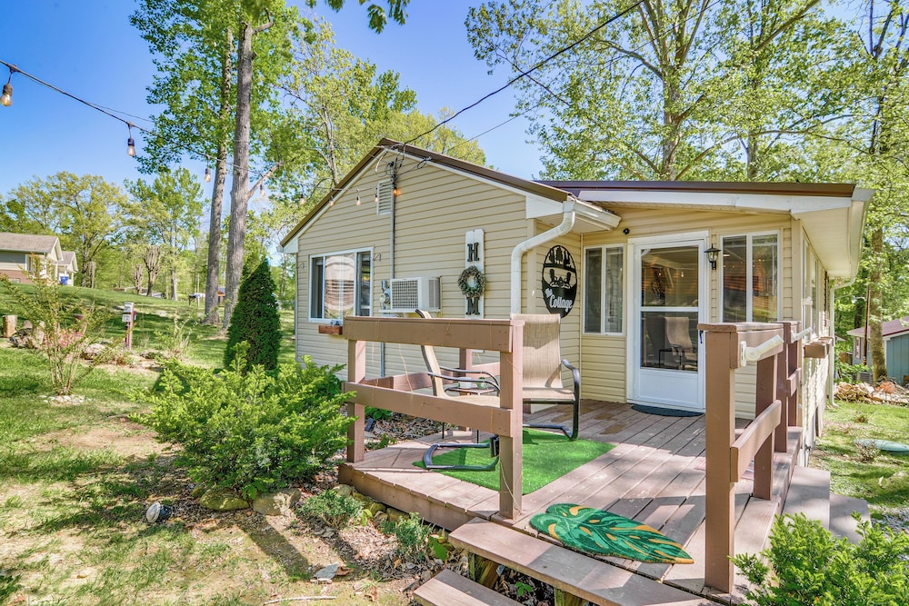Pet-friendly Somerset Cottage Near Boat Ramps!