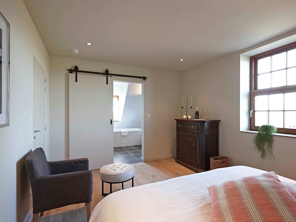 Country House in Sint Laureins Near Het Zwin view 5