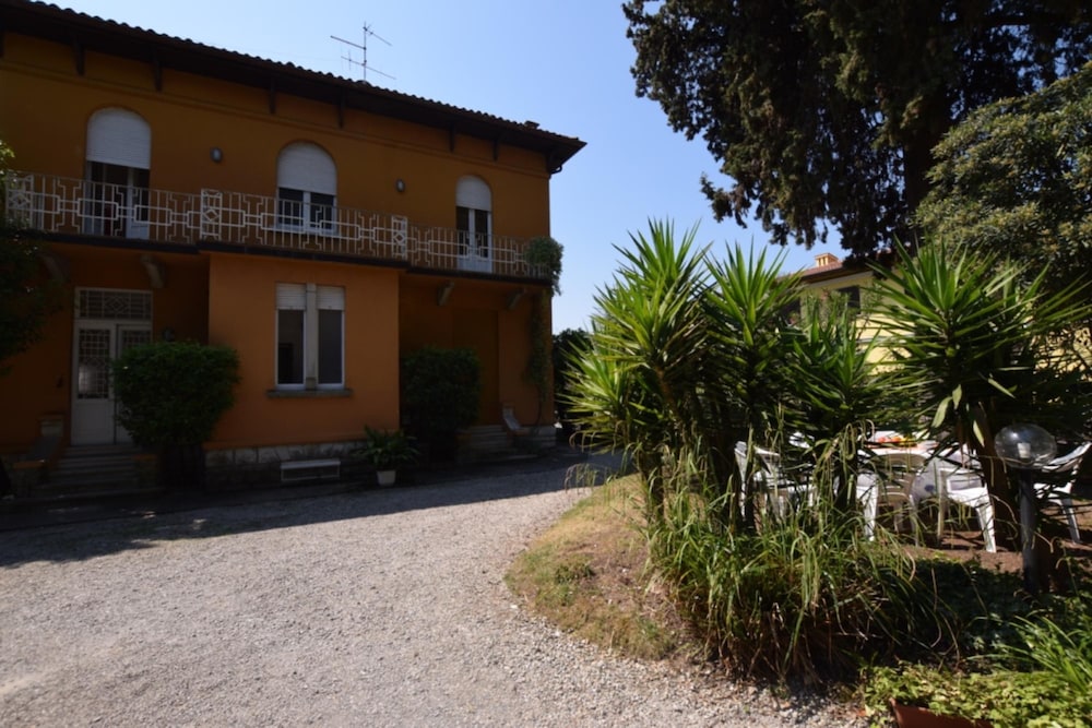 Villa Besana at 100m From Lake view 5