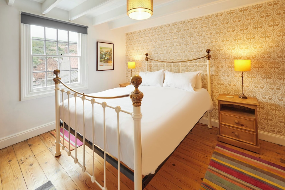 Host Stay Hampdon Cottage view 2