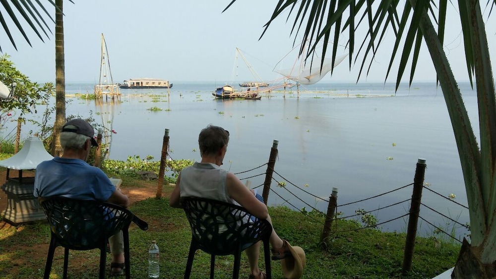 Deshadan Backwater Resort
