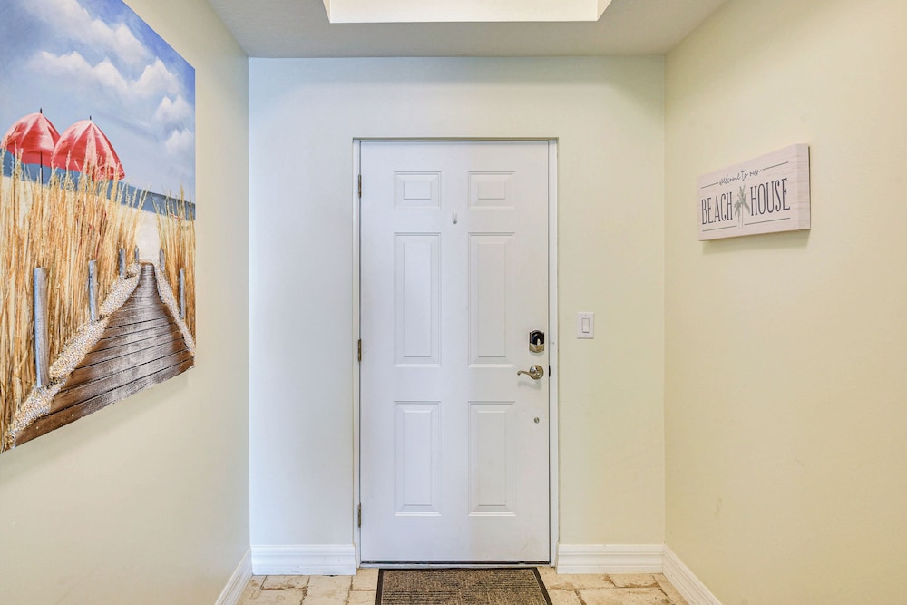 Direct Beach Access: NSB Condo w/ Community Perks