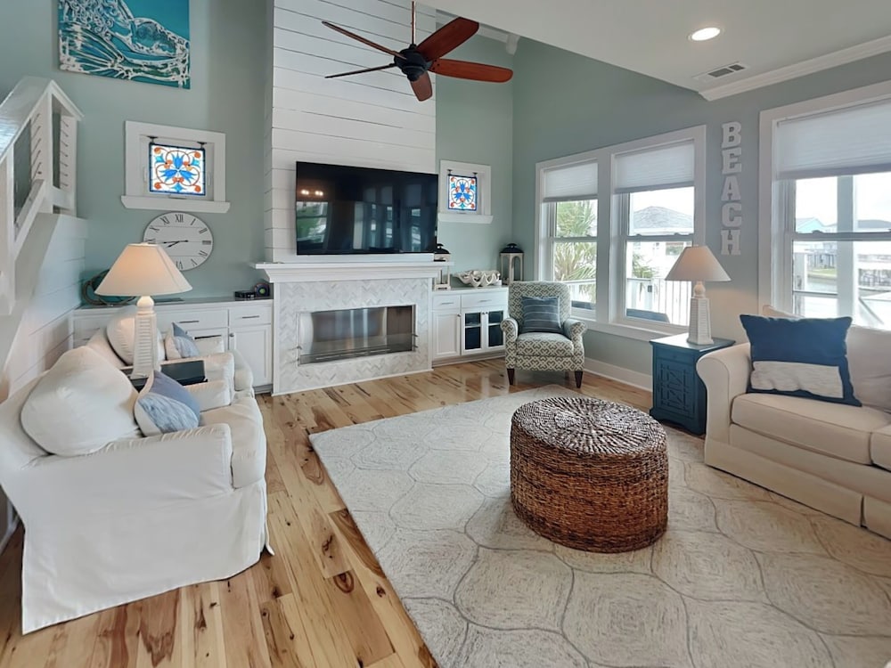 Down By the Bay by Ryson Vacation Rentals