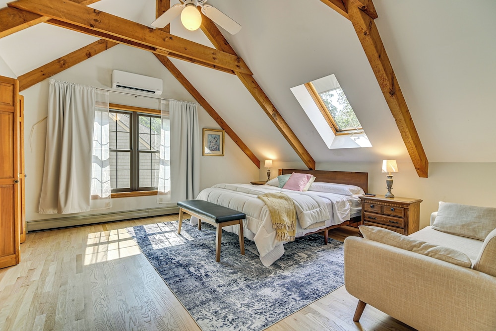 2 Mi to Beaches: Charming Kennebunk Family Home