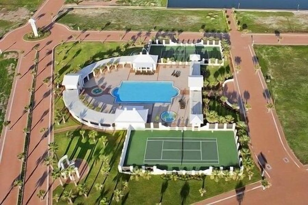 Casa Sirena - Private Bayside Home With Pool 4 Bedroom Home by RedAwning view 2