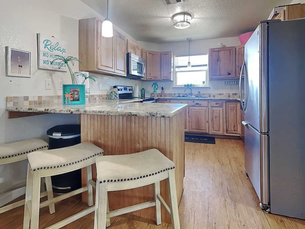 Twin Palms at Surfside by Ryson Vacation Rentals