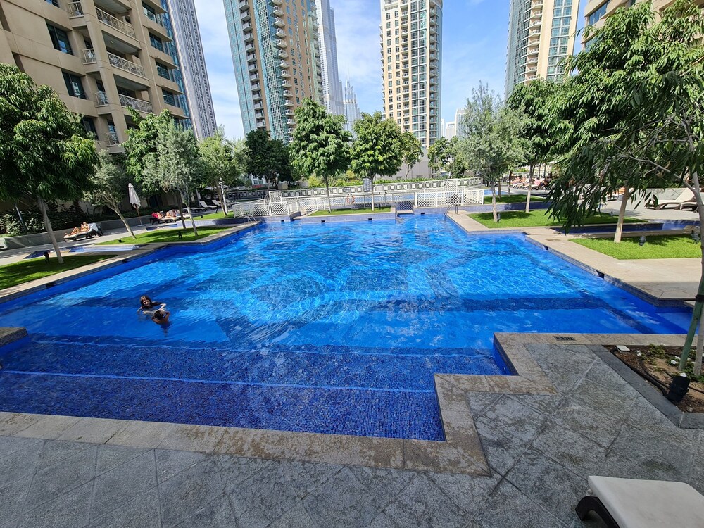 Marco Polo - 2 BR with Burj Khalifa View - 5 min to Dubai Mall
