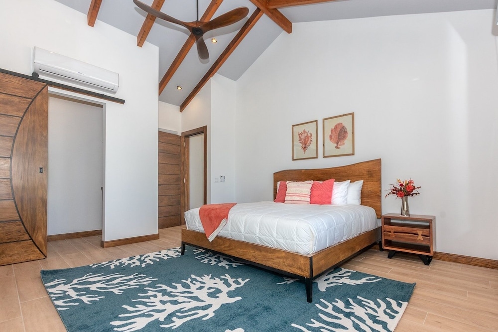 Casa Palmera 2 Bedroom Home by RedAwning view 2