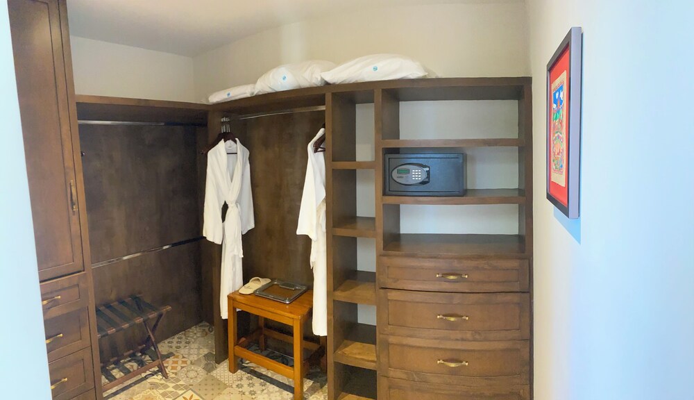 Three BR Residence at Hacienda Encantada