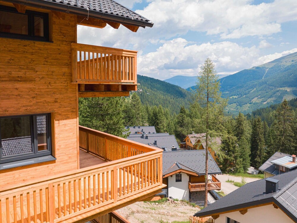 Inviting Chalet on the Ski-slope