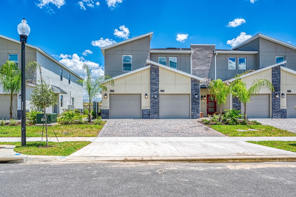 Mickey Themed 2 Bdrm Condo - Image 1