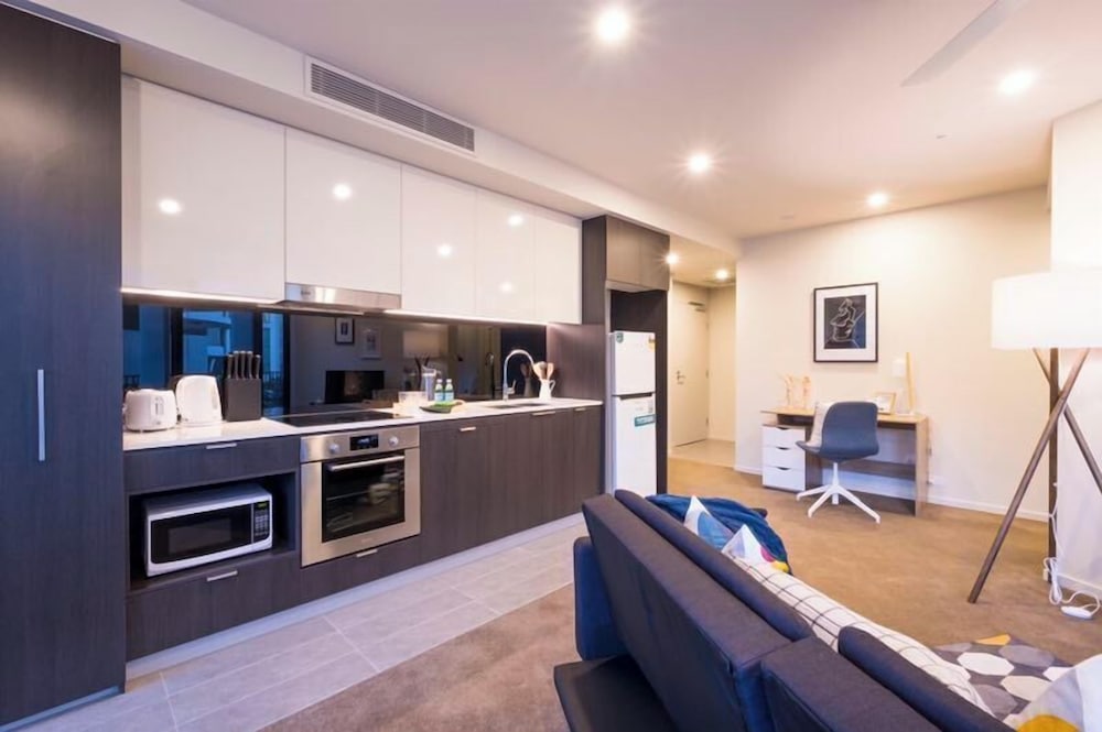 Kozyguru | Brisbane Cbd | 1 Bed Apt | Spire