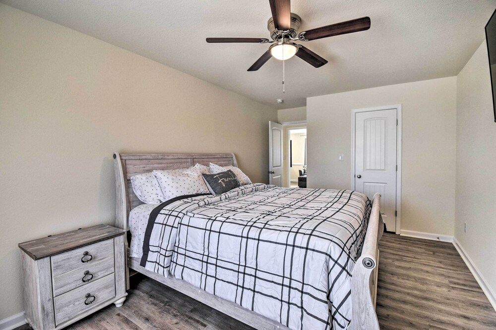 Cozy Cape Charles Apartment: Walk to Beaches! view 3